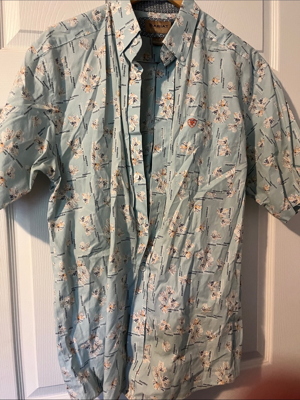 Ariat Men’s Aqua Floral Short-Sleeve Button-Down Shirt